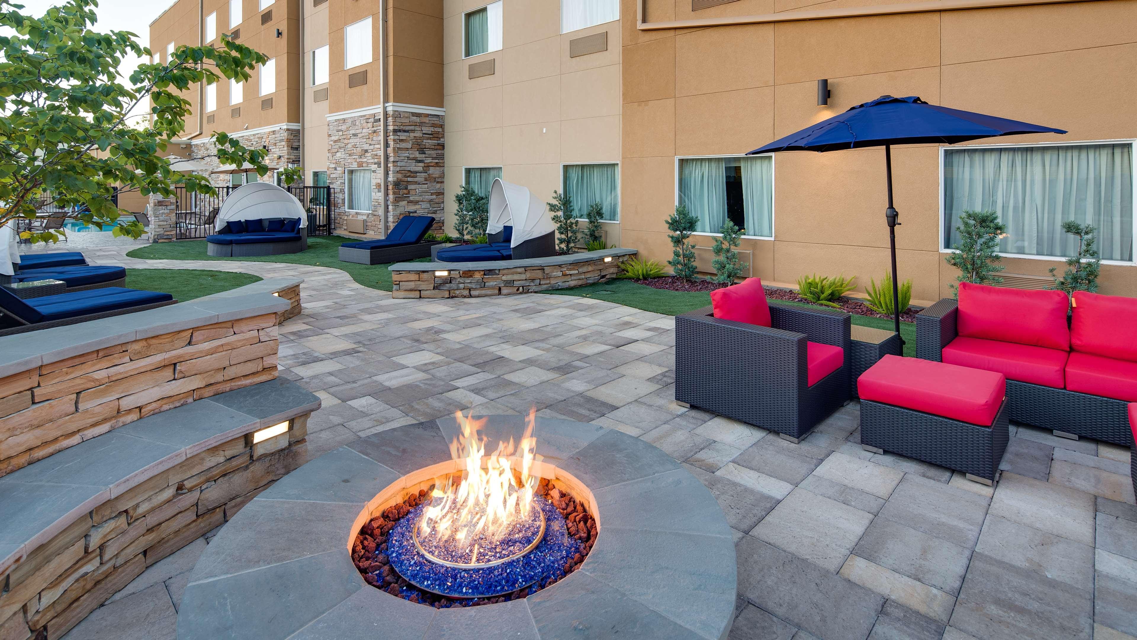 Best Western Plus Lake Jackson Inn & Suites Eksteriør billede