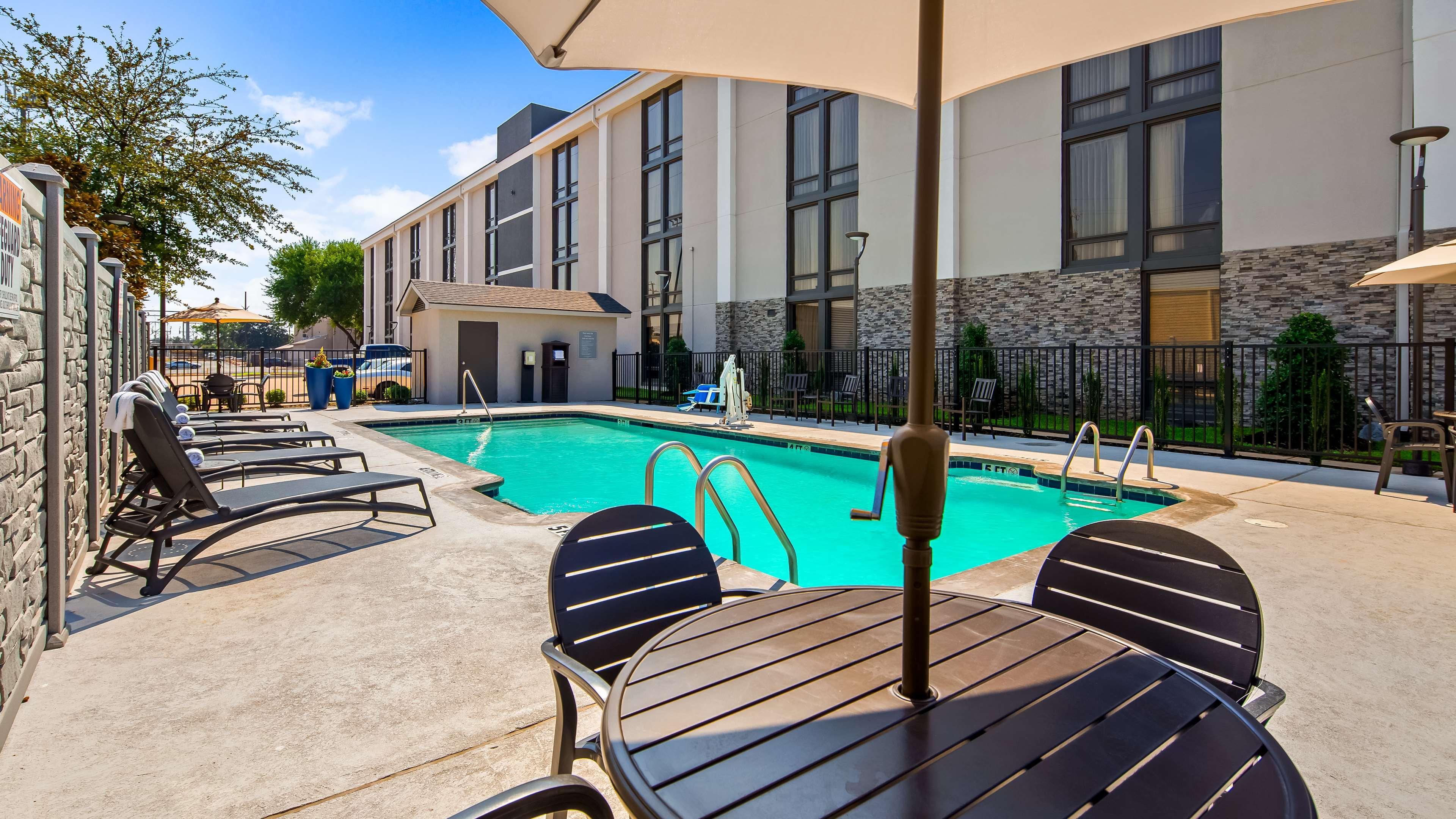 Best Western Plus Lake Jackson Inn & Suites Eksteriør billede