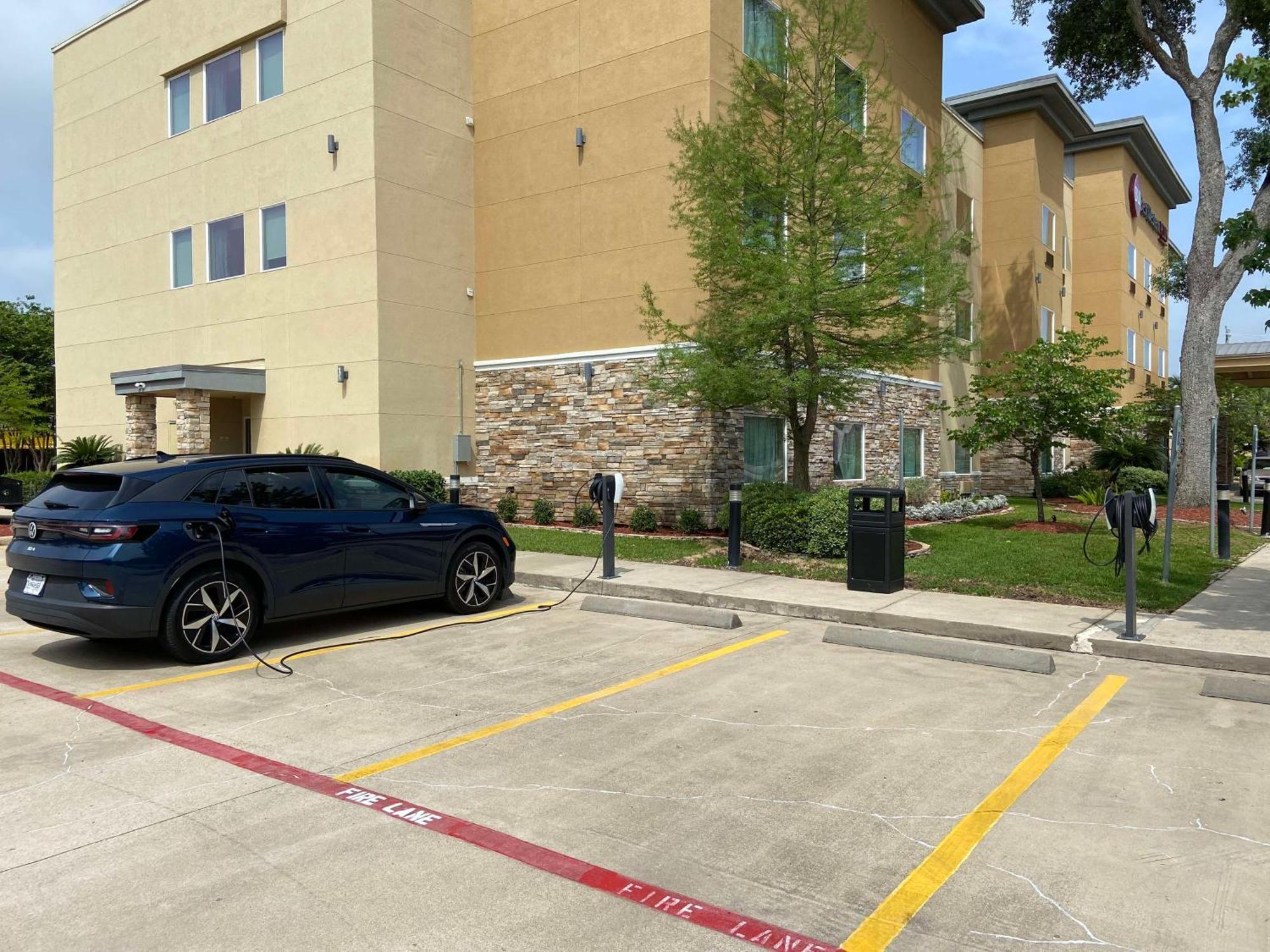 Best Western Plus Lake Jackson Inn & Suites Eksteriør billede
